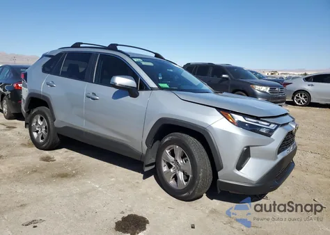 2025 Toyota Rav4 Xle z USA, uszkodzony, nr VIN 2T3W1RFVXSW412696